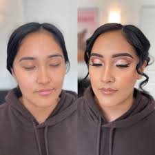 🚨HOLIDAY SPECIAL🚨🚨🎄 Hi everyone I'm a local make up artist & would love  to be part of your special day✨ I have 10+ years of experience, Ive worked  with Sephora, celebrity make
