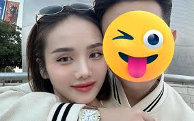 Nam ca sĩ Vbiz công khai bạn gái khiến khán giả đòi bỏ xem show