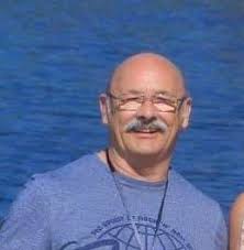 Dose anyone know much about personalised number plates, I'm trying to take  mine off ready for the new car but it's telling me I can't do it online as  they need to