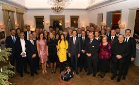 Clubs originally were limited to a single club per city, municipality, or town, but rotary international has encouraged the formation of one or more additional clubs in the largest cities when practical. Jetzt Gibt Es 30 Rotary Clubs In Berlin Rotary 1940