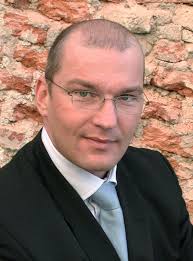 Zusammenfassung des Expertenchat mit Garmin zu den CES Neuheiten 2014 ›  pocketnavigation.de