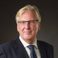 100+ "Robert Lander" profiles