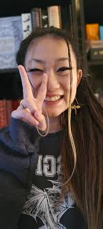 Love all the Harry Potter books by this Author 👍 J K Rowing !!