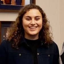 Isabella Reilly's Instagram, Twitter & Facebook