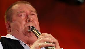 Cât a trăit, șomlea nu a cerut nimănui compasiune. Celebrul Taragotist Dumitru FÄƒrcas A Murit