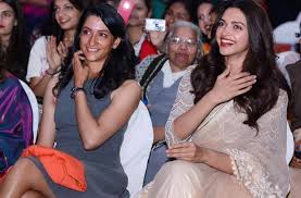 Deepika Padukone And Her Sister At Her School Function Deepika Padukone Style Deepika Padukone Bollywood Celebrities