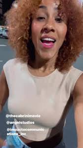 Corillo ya estamos en Plaza las Americas‼️ Waoooo! Antes de ir al concert  de Bad Bunny pasen por @footlockerwomen ‼️🤣 • • Definitivamente un sueño  hecho...