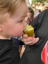 Good morning to all my lovely fans 🌹 It's a new week to find true love  ❤️❤️ I love y'all 💋💋 #AmericanPickers #Mikewolfe #DanielleColby  #RobbieWolfe