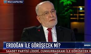 Ailesi ve eğitimi aslen sivas gürünlü olan temel karamollaoğlu, üzeyir bey ile münire hanım çiftinin oğludur. Vfhrycfptwcaum