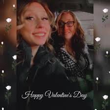 Who offers embroidery services for sweatshirts in Canal Fulton?