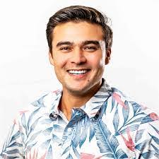 Eric Rosso's Instagram, Twitter & Facebook