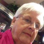 Catherine Bednarz's Instagram, Twitter & Facebook