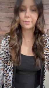 This cardi & jean combo is too good not to share with y'all!