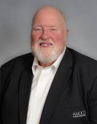 Elsa Jolly's Instagram, Twitter & Facebook