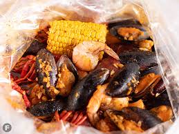 Supper clubs | staten island, ny. Hook Reel Serves Cajun Inspired Seafood Boils Po Boys And More In South St Louis St Louis Feastmagazine Com