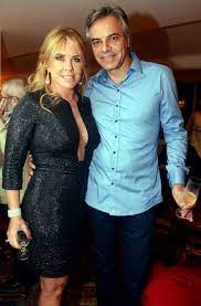 Há ainda casamentos com terceiros a dar com pé (só lilibeth tem três). Lilibeth Monteiro De Carvalho Vai Casar Pela Quinta Vez Aos Detalhes Glamurama