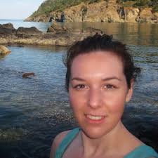 Sarah Kinch's Instagram, Twitter & Facebook