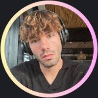 Theodore Kent's Instagram, Twitter & Facebook