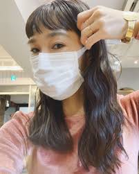 齋藤愛 ai saito loave aoyama on instagram うねうねパーマかけています 毛先はぱつんっと アレンジするときもいい感じになるし これくらいの感じはおすすめですよ あと最近 mikuik にまつげパーマをかけてもらって調子良いです カールするだけで