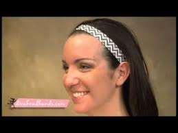 Another chic idea on how to wear a thick headband is by pairing it with a ponytail. How To Wear A Thin Workout Headband Youtube