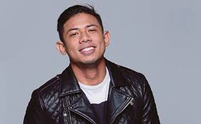 Check spelling or type a new query. Showbiz Nabil Tones Down Comic Intensity On Gv4