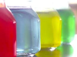 Ce Gel Desodorisant Fait Maison Parfume La Maison Pendant Des Semaines Recette En 2020 Desodorisant Produit De Nettoyage Faits Maison Nettoyants Diy