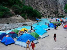 Las grutas tolantongo, or the tolantongo caves, are a collection of hot spring pools built into a cliff in hidalgo. Grutas De Tolantongo Paraiso De Aguas Termales Turquesas En Medio De La Sierra De Hidalgo Noticias Y Eventos Travel By Mexico