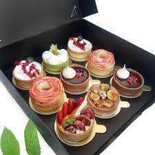 Bagi anda yang sedang punya hajat baik pernikahan, ulang tahun, anniversary ataupun yang lainnya pasti akan. Mau Jajan Cake Dan Pastry Eropa Via Online Cek 5 Toko Kue Ini