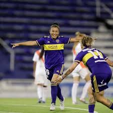 En la lista de hoy vemos a los futbolistas latinoamericanos que consiguieron ser los máximos goleadores o quedaron entre los cinco primeros en un curso de pl. De Los Potreros Con Varones Al Boca Campeon De Futbol Femenino Que Goleo A River En La Final