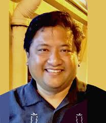 LOOK: Award-winning director Brillante Mendoza unveiled his Walk of Fame  star.