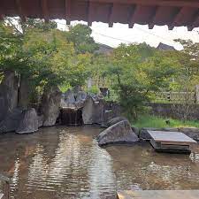 晨跑完來泡泡腳 足湯 玉名溫泉 canal structures