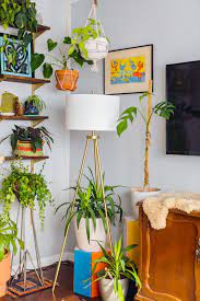 A Colorful Chicago Home Is An Eclectic Jungle Thanks To 90 Houseplants Home Decor Bedroom Decor Home