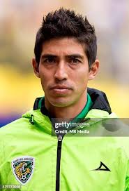 33 Jaguares Alan Zamora Photos & High Res Pictures