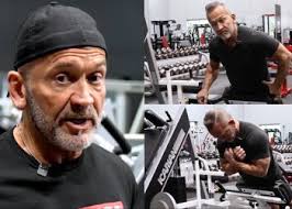 Watch Fitness Freak Deadlifts Massive 505lb While Doing Backflips