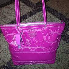 Coach Patent Leather Purse Hot Pink Love This Style Leather Purses Purses Me Bag