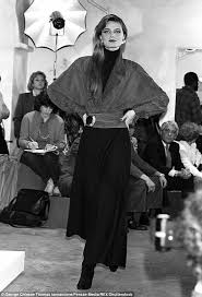 Despite multiple interventions by concerned friends, she often dresses like a drifter in. Supermodel Paulina Porizkova Hits Out At Fashion Industry Express Digest