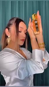 Escuchemos a Anahí explicarnos porque el nuevo Perfume Good as Gold es el  primero del Mundo con una duración de más de 8horas Clinicamente probado.Y  te cuento otro dato interesante, en un Test a ...