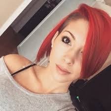 Amber Waggoner's Instagram, Twitter & Facebook