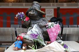 Check spelling or type a new query. Paddington Bear Statue Tributes Pour In For Michael Bond London Evening Standard Evening Standard
