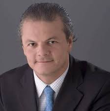 Julio alemán, sonia furió, rafael baledón, anel, verónica castro, germán robles, gustavo del castillo, queta lavat, tito novaro productora cineproducciones internacionales s.a. Boda De La Actriz Queta Lavat Y Su Historieta Mexicana Facebook