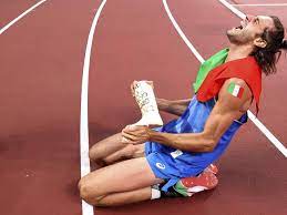 Per il primatista italiano arriva la misura di 2,24 e tre errori a 2,27, un passo. Skpczbmuwfw6bm