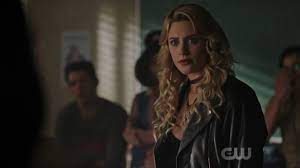 Elizabeth betty cooper is a main character on the cw 's riverdale. Betty Cooper Riverdale Season 3 E1 E8 Youtube