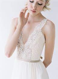 In ihnen ist festgelegt, was wir von käufern und verkäufern erwarten, wie wir eine sichere plattform für unsere nutzer schaffen und wie wir unsere nutzer im falle von problemen schützen. Nicolet Hippie Hochzeitskleid Brautmode Kleid Hochzeit