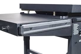 After owning a 28 blackstone griddle for years, i wanted an upgrade to one with a rear grease drain. Blackstone 4 Burner 36 Griddle Cooking Station With Hard Cover Walmart Com Walmart Com