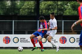 L'attività di servizio e formativa proposta è orientata alla qualificazione ed all'aggiornamento degli allenatori e degli staff tecnici di scuola calcio (primi calci, pulcini, esordienti) e settore giovanile (giovanissimi, allievi, juniores). La Seduta Di Allenamento Una Proposta Pratica Il Primo Sito In Italia Specializzato Nella Formazione Online Per La Categoria Dei Giovanissimi