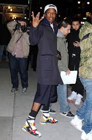 Customize your avatar with the asap rocky testing jumpsuit w/ old skool vans and millions of other items. Grosso Auckland Entrar Em Erupcao Asap Rocky Vans Flame Gaeeein Com