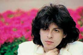 Vi propongo tuttavia questa sua canzone assai meno nota, 21x: La Musica Bisestile Giorno 261 Claudio Baglioni Gli Stati Generali