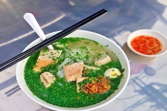 Bánh canh hẹ Phú Yên – Tô bánh xanh mướt đậm vị xứ Nẫu