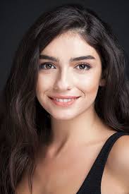 Pin By Zeest Raza On Portret Devushki Turkish Beauty Turkish Film Turkish Actors