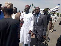 (sabon comedy) rikici tsakanin siyama da malam hudu 2019. Daily Trust Aminiya Hotunan Lokacin Jaafar Jaafar Ya Isa Kano Domin Amsa Gayyata